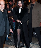 Outside_a_taping_of_Late_Show_with_Stephen_Colbert2C_New_York_City_-_December_3_06.jpg