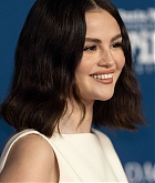 Selena_Gomez_-_40th_Annual_Santa_Barbara_International_Film_Festival_Virtuosos_Award_February_92C_2025_13.jpg