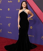 Selena_Gomez_-_76th_Primetime_Emmy_Awards_in_Los_Angeles2CSeptember_152C_2024_11.jpg