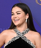 Selena_Gomez_-_76th_Primetime_Emmy_Awards_in_Los_Angeles2CSeptember_152C_2024_21.jpg