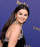 Selena_Gomez_-_76th_Primetime_Emmy_Awards_in_Los_Angeles2CSeptember_152C_2024_23.jpg