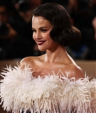 Selena_Gomez_-_83rd_annual_Golden_Globe_Awards_-_January_112C_2026_11.jpg