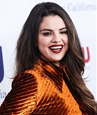 Selena_Gomez_-_ACLU_SoCal_s_Annual_Bill_of_Rights_Dinner_in_Beverly_Hills_November_172C_2019-33.jpg