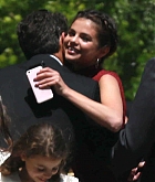 Selena_Gomez_-_At_David_Henrie___Maria_Cahill_s_Wedding_in_Los_Angeles_on_April_21-04.jpg