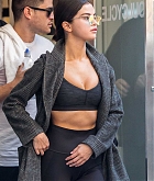 Selena_Gomez_-_At_SoulCycle_in_NYC_on_September_10-06.jpg