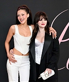 Selena_Gomez_-_At_the_Premiere_of__Lola__in_Los_Angeles_February_32C_202433.jpg