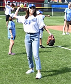 Selena_Gomez_-_Big_Slick_celebrity_softball_game_in_Kansas_City2C_Missouri_28June_072C_201929-02.jpg