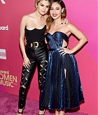 Selena_Gomez_-_Billboard_Women_in_Music_on_November_30-25.jpg