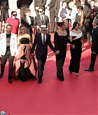 Selena_Gomez_-_Emilia_Perez_Premiere_at_the_77th_annual_Cannes_Film_Festival_on_May_18_03.jpg