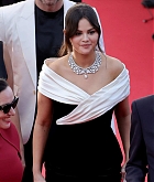 Selena_Gomez_-_Emilia_Perez_Premiere_at_the_77th_annual_Cannes_Film_Festival_on_May_18_13.jpg