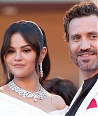 Selena_Gomez_-_Emilia_Perez_Premiere_at_the_77th_annual_Cannes_Film_Festival_on_May_18_135.jpg