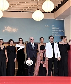 Selena_Gomez_-_Emilia_Perez_Premiere_at_the_77th_annual_Cannes_Film_Festival_on_May_18_151.jpg