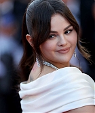 Selena_Gomez_-_Emilia_Perez_Premiere_at_the_77th_annual_Cannes_Film_Festival_on_May_18_61.jpg