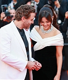 Selena_Gomez_-_Emilia_Perez_Premiere_at_the_77th_annual_Cannes_Film_Festival_on_May_18_74.jpg