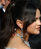 Selena_Gomez_-_Emilia_Perez_Premiere_at_the_77th_annual_Cannes_Film_Festival_on_May_18_84.jpg