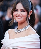 Selena_Gomez_-_Emilia_Perez_Premiere_at_the_77th_annual_Cannes_Film_Festival_on_May_18_91.jpg