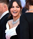 Selena_Gomez_-_Emilia_Perez_Premiere_at_the_77th_annual_Cannes_Film_Festival_on_May_18_98.jpg
