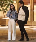 Selena_Gomez_-_Enjoying_a_night_out_at_the_Sunset_Tower_in_West_Hollywood_July_42C_202209.jpg