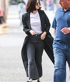 Selena_Gomez_-_Filming_Woody_Allen_film_in_NYC_on_September_21-06.jpg