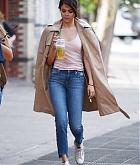 Selena_Gomez_-_Filming_Woody_Allen_film_in_NYC_on_September_21-14.jpg