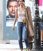 Selena_Gomez_-_Filming_Woody_Allen_film_in_NYC_on_September_21-19.jpg