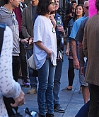 Selena_Gomez_-_Filming_Woody_Allen_film_in_NYC_on_September_22-13.jpg