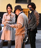 Selena_Gomez_-_Filming_new_Woody_Allen_movie_in_NYC_on_September_11-11.jpg
