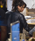 Selena_Gomez_-_Going_shopping_with_The_Weeknd_in_New_York_on_September_2-08.jpg