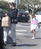 thumb Selena Gomez Grocery shopping in Los Angeles May 242C 202204