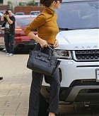 Selena_Gomez_-_Has_lunch_with_friends_at_Soho_House_in_Malibu_on_March_22-15.jpg
