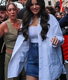 Selena_Gomez_-_Heads_to_dinner_at_Manko_in_Paris2C_France__0926202306.jpg
