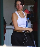 Selena_Gomez_-_Hits_the_gym_in_LA_on_November_3-27.jpg