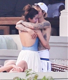 Selena_Gomez_-_In_Montego_Bay2C_Jamaica_with_Justin_Bieber_on_February_19-03.jpg