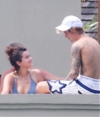 Selena_Gomez_-_In_Montego_Bay2C_Jamaica_with_Justin_Bieber_on_February_19-07.jpg