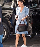 Selena_Gomez_-_In_NYC_on_October_18-04.jpg