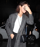 Selena_Gomez_-_In_New_York_City_on_September_6-09.jpg