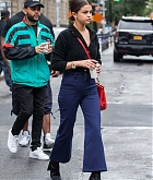 Selena_Gomez_-_In_West_Village2C_NYC_on_September_3-02.jpg