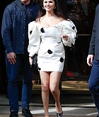 Selena_Gomez_-_Leaving_her_hotel_in_Paris_on_September_2712.jpg