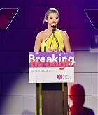 Selena_Gomez_-_Lupus_Research_Alliance__Breaking_Through_Lupus_Gala__on_November_20-18.jpg