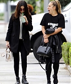 Selena_Gomez_-_Out_and_about_in_Los_Angeles_on_Feb_21-31.jpg