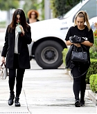 Selena_Gomez_-_Out_and_about_in_Los_Angeles_on_Feb_21-47.jpg