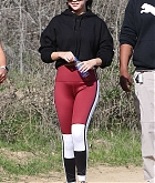 Selena_Gomez_-_Out_for_a_hike_in_Los_Angeles2C_2018-12-22-17.jpg