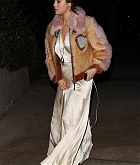 Selena_Gomez_-_Out_for_dinner_with_friends_in_Los_Angeles2C_CA_on_February_22C_2018-03.jpg