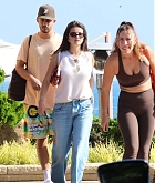 Selena_Gomez_-_Out_for_lunch_at_Nobu_in_Malibu_August_72C_202306.jpg