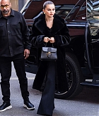 Selena_Gomez_-_Out_in_New_York_March_292C_202308.jpg