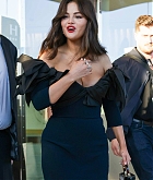 Selena_Gomez_-_Outside_Hotel_Martinez_in_Cannes_May_172C_2024_19.jpg