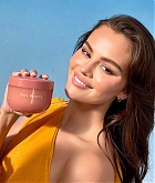 Selena_Gomez_-_Rare_Beauty27s_Awaken_Confidence_Body_Collection_28202429_05.jpg