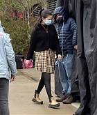 Selena_Gomez_-_Spotted_on_the_set_of__Only_Murders_in_the_Building__in_New_York_April_122C_2021_02.jpg