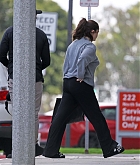 Selena_Gomez_-_Spotted_outside_her_Rare_Beauty_offices2C_Los_Angeles_CA_-_February_212C_2024_07.jpg