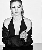 Selena_Gomez_-_THR_2016-16.jpg